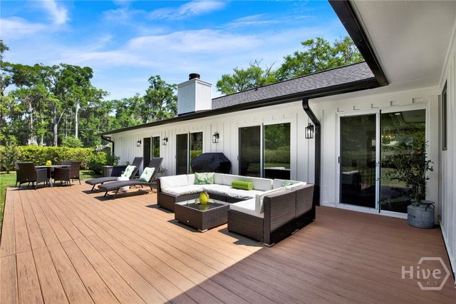 707 White Bluff Avenue, Savannah, GA 31419