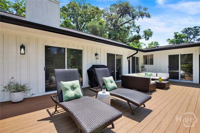 707 White Bluff Avenue, Savannah, GA 31419