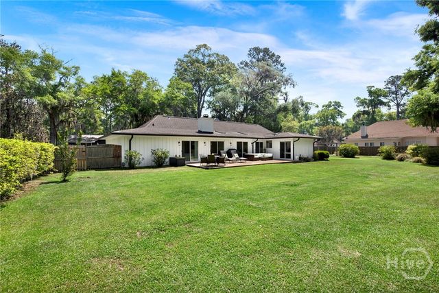 707 White Bluff Avenue, Savannah, GA 31419