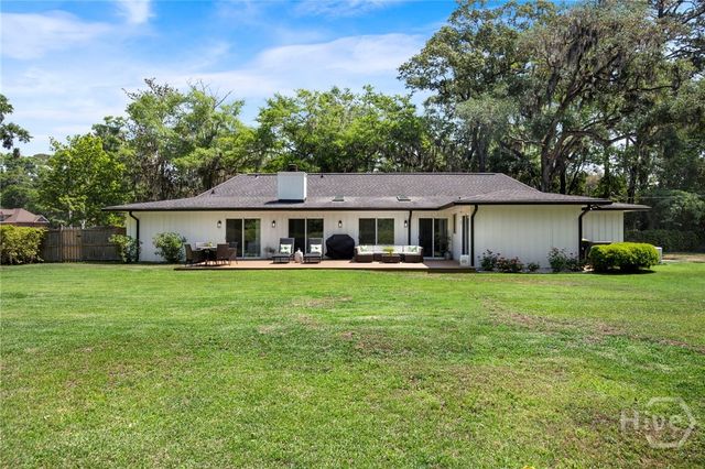 707 White Bluff Avenue, Savannah, GA 31419