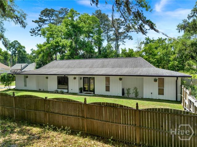 707 White Bluff Avenue, Savannah, GA 31419