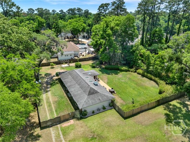 707 White Bluff Avenue, Savannah, GA 31419