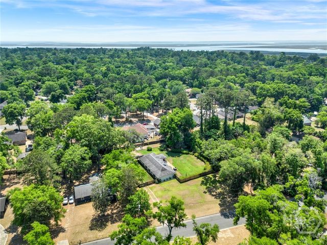 707 White Bluff Avenue, Savannah, GA 31419