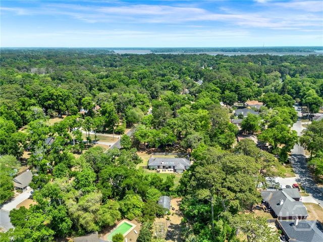 707 White Bluff Avenue, Savannah, GA 31419