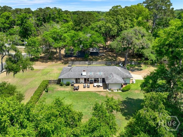 707 White Bluff Avenue, Savannah, GA 31419