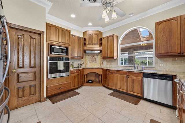 4657 HICKORY TREE ROAD, St Cloud, FL 34772