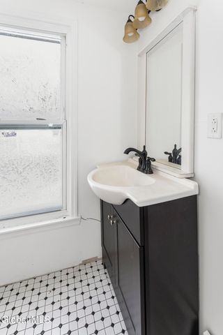 39 East Street, Argyle, NY 12809