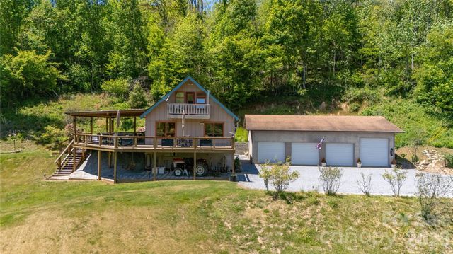 93 Franklin Crest Road, Spruce Pine, NC 28777