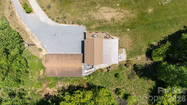 93 Franklin Crest Road, Spruce Pine, NC 28777