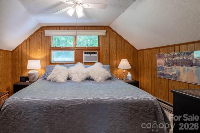 93 Franklin Crest Road, Spruce Pine, NC 28777
