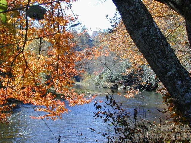 93 Franklin Crest Road, Spruce Pine, NC 28777