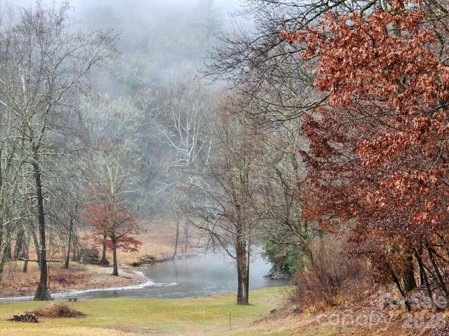 93 Franklin Crest Road, Spruce Pine, NC 28777
