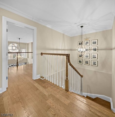 208 Shearwater Ct 15, Jersey City, NJ 07305