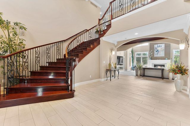 53717 Meadow Lake Court, Elkhart, IN 46514