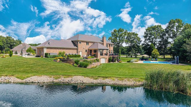 53717 Meadow Lake Court, Elkhart, IN 46514