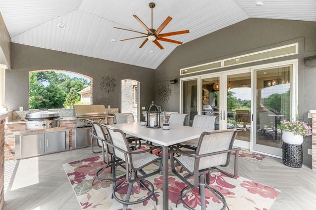 53717 Meadow Lake Court, Elkhart, IN 46514