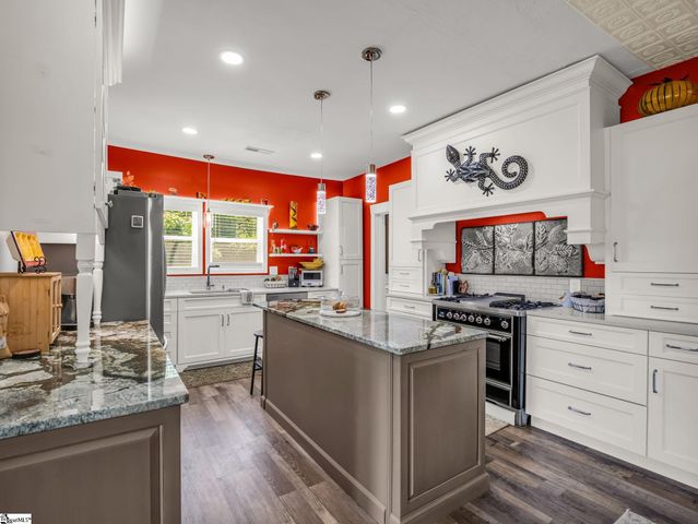 605 Hollis Road, Ellenboro, NC 28040