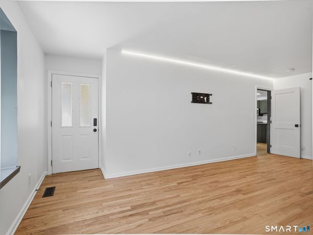170 Forest Street 9, Stamford, CT 06901