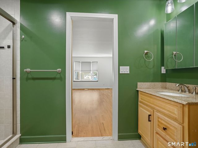 170 Forest Street 9, Stamford, CT 06901
