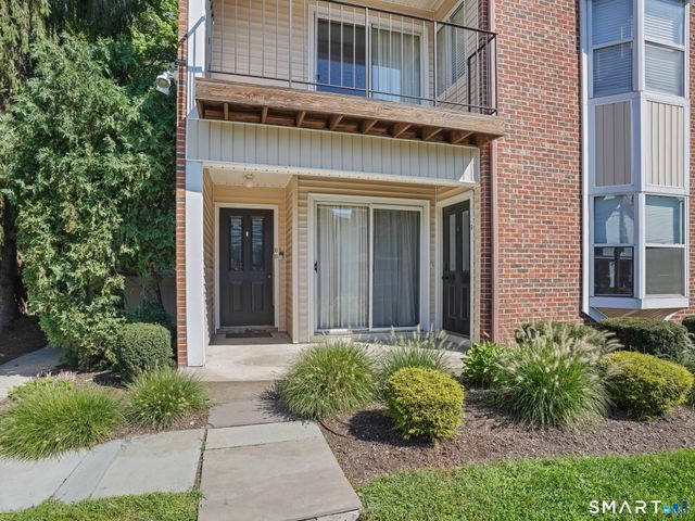 170 Forest Street 9, Stamford, CT 06901