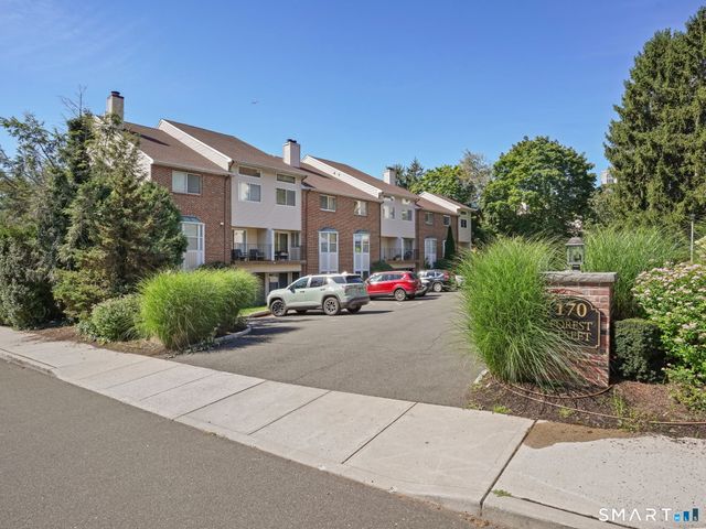 170 Forest Street 9, Stamford, CT 06901