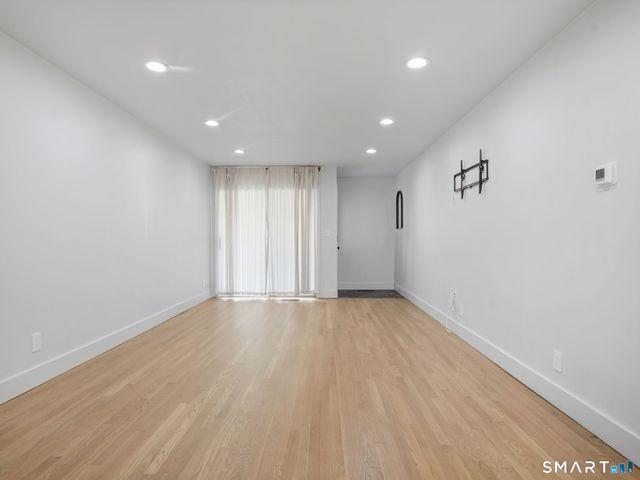 170 Forest Street 9, Stamford, CT 06901