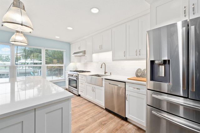 1749 SW Coxswain Place, Palm City, FL 34990