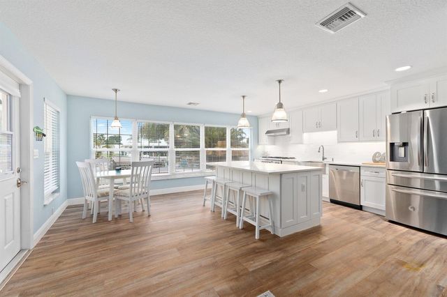 1749 SW Coxswain Place, Palm City, FL 34990
