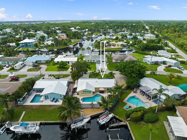 1749 SW Coxswain Place, Palm City, FL 34990