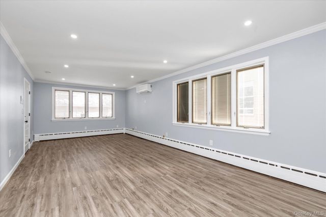 6 Franklin Avenue Lower, Port Washington, NY 11050
