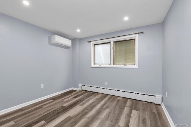 6 Franklin Avenue Lower, Port Washington, NY 11050
