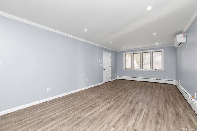 6 Franklin Avenue Lower, Port Washington, NY 11050