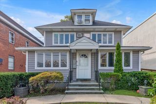 6 Franklin Avenue Lower, Port Washington, NY 11050