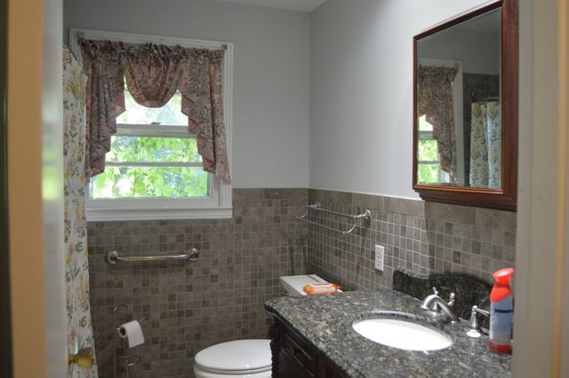 136 Kingswood Dr, Clarksville, TN 37043