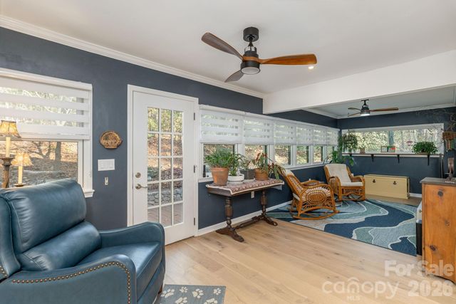 128 Camellia Way, Hendersonville, NC 28739