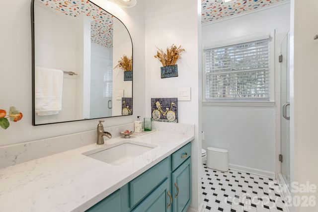 128 Camellia Way, Hendersonville, NC 28739