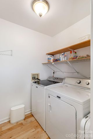 128 Camellia Way, Hendersonville, NC 28739