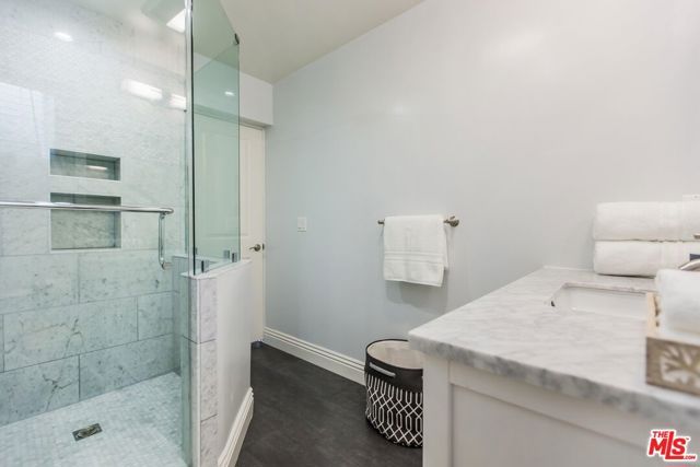 4407 Irvine Avenue, Studio City (los Angeles), CA 91602