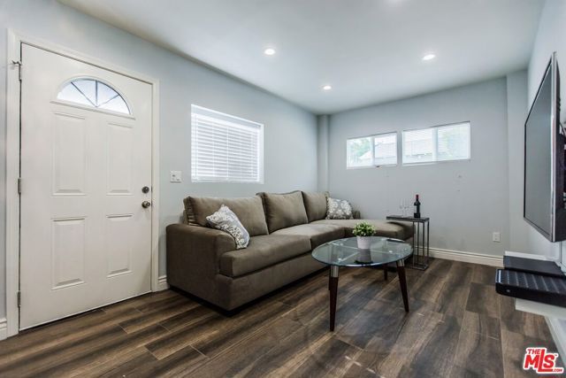 4407 Irvine Avenue, Studio City (los Angeles), CA 91602