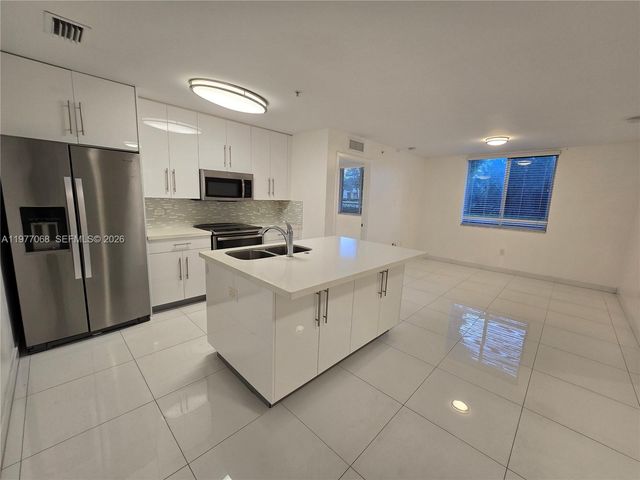 2651 NE 212th Ter 103, Miami, FL 33180