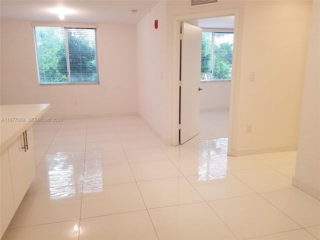 2651 NE 212th Ter 103, Miami, FL 33180