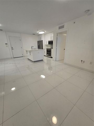 2651 NE 212th Ter 103, Miami, FL 33180