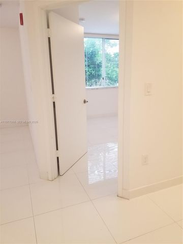 2651 NE 212th Ter 103, Miami, FL 33180