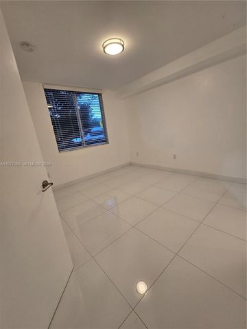 2651 NE 212th Ter 103, Miami, FL 33180