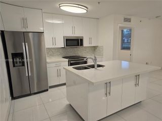 2651 NE 212th Ter 103, Miami, FL 33180