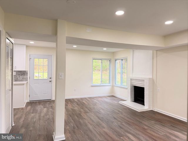 10607 WOODLAWN BLVD, Upper Marlboro, MD 20774