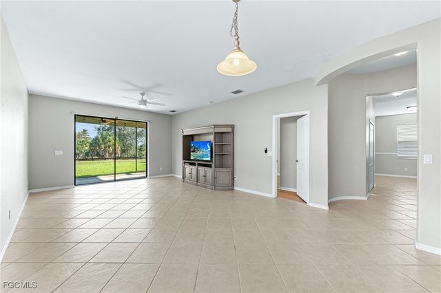 12154 Country Day CIR, Fort Myers, FL 33913