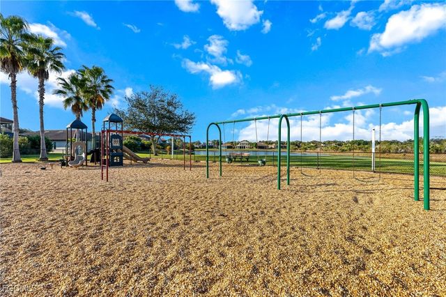 12154 Country Day CIR, Fort Myers, FL 33913