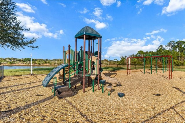 12154 Country Day CIR, Fort Myers, FL 33913