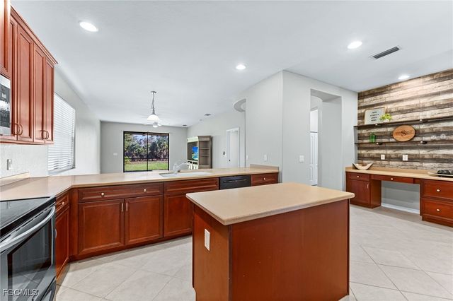 12154 Country Day CIR, Fort Myers, FL 33913